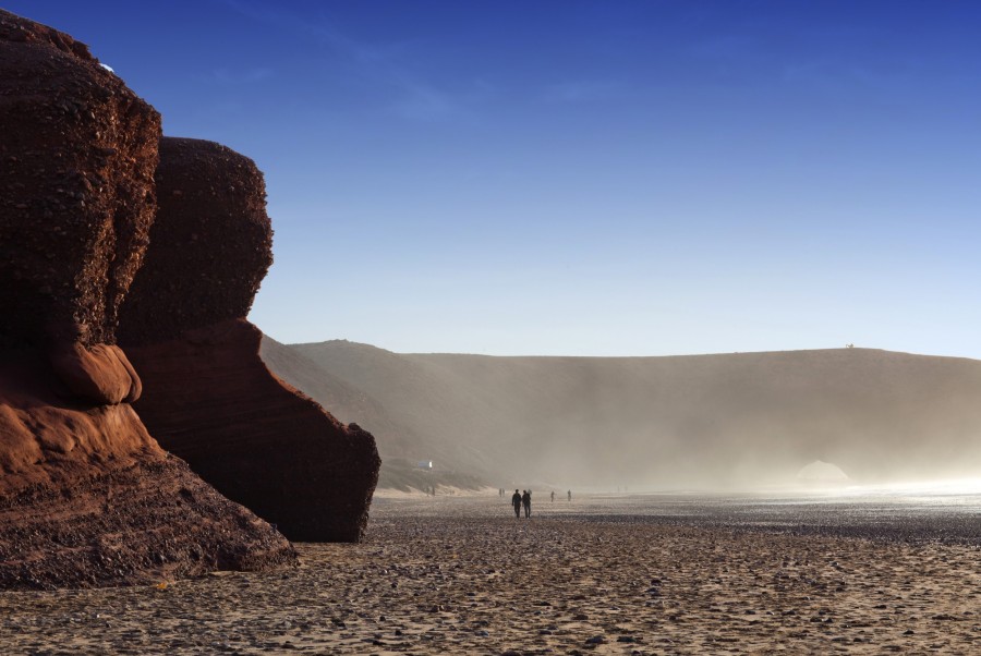 Quelles sont les particularités géologiques de Legzira au Maroc ?